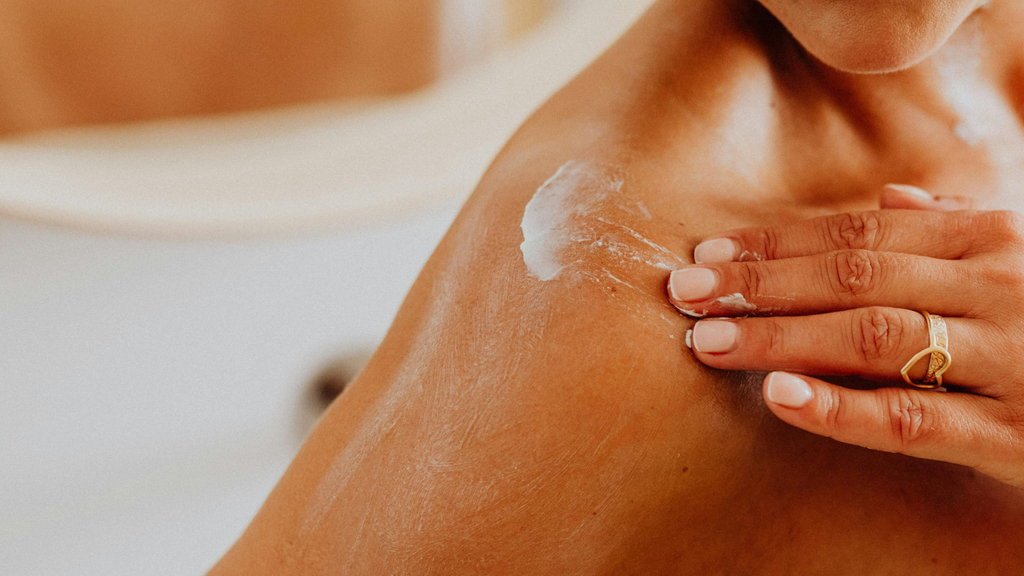 Stop Applying Lotion That Doesn't Work: The Barrier Your Skin Needs for Sub-Zero Winters